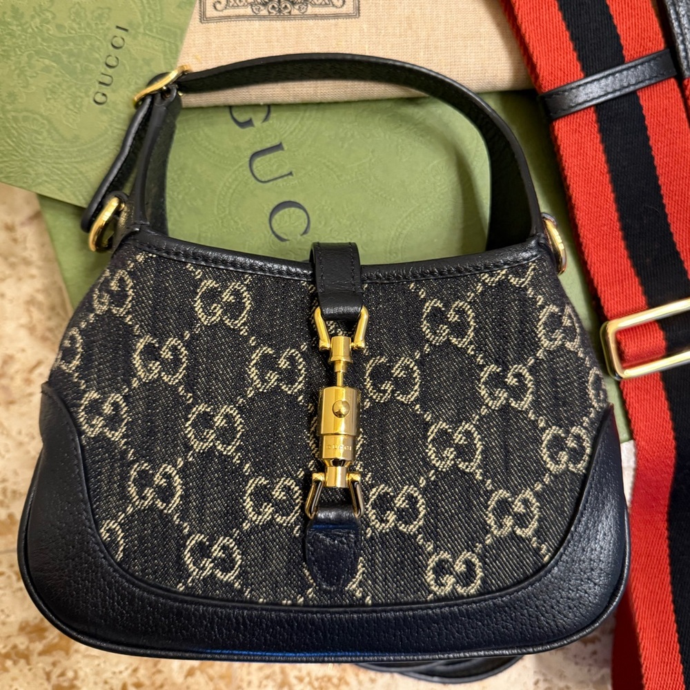 Gucci JACKIE 1961 MINI SHOULDER BAG - Picture 2 of 15